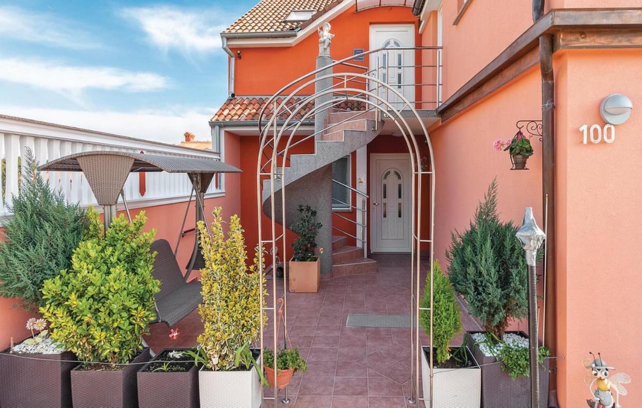 Pervan Apartment *
